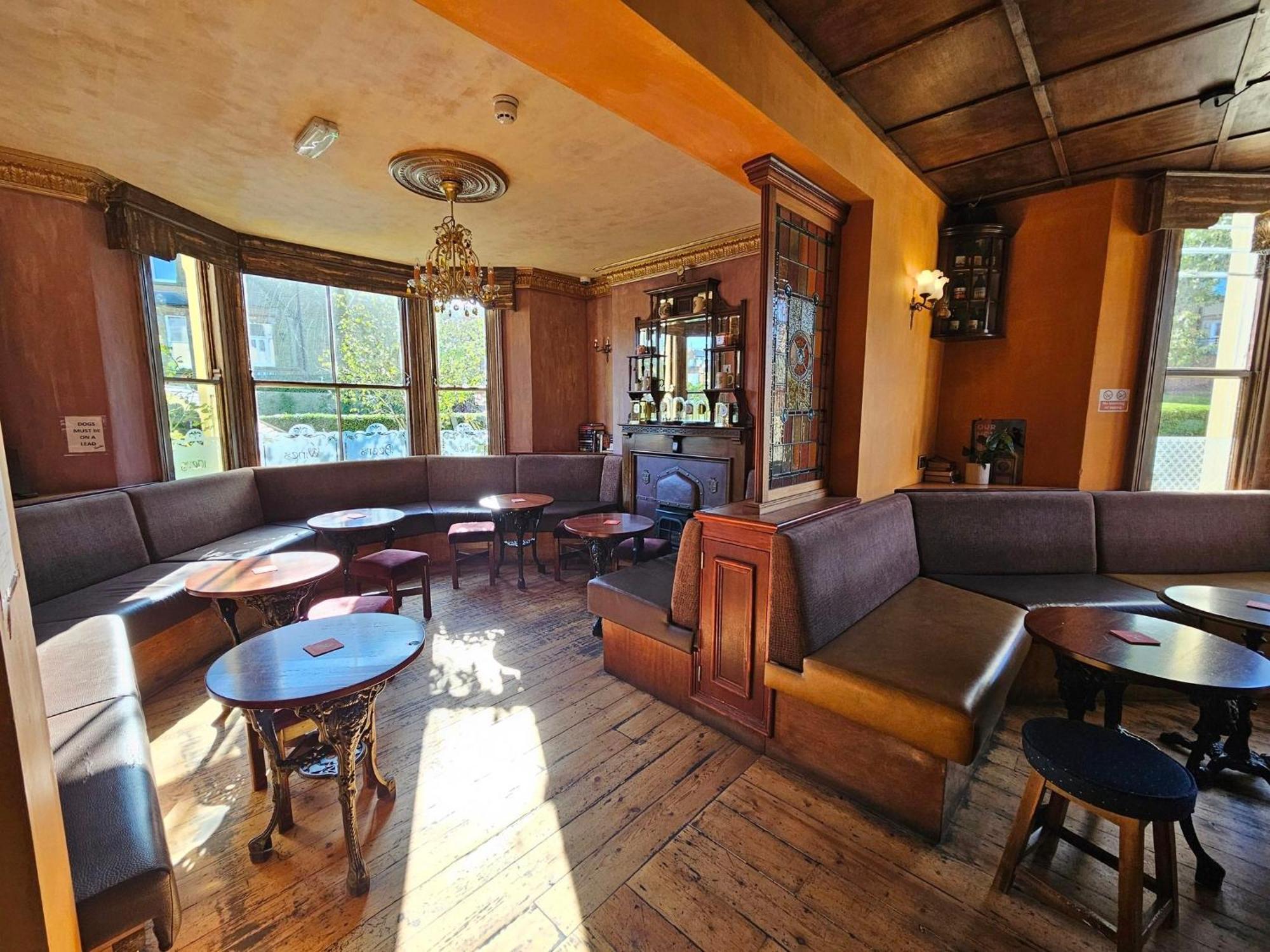 Valley Bar Scarborough Luaran gambar